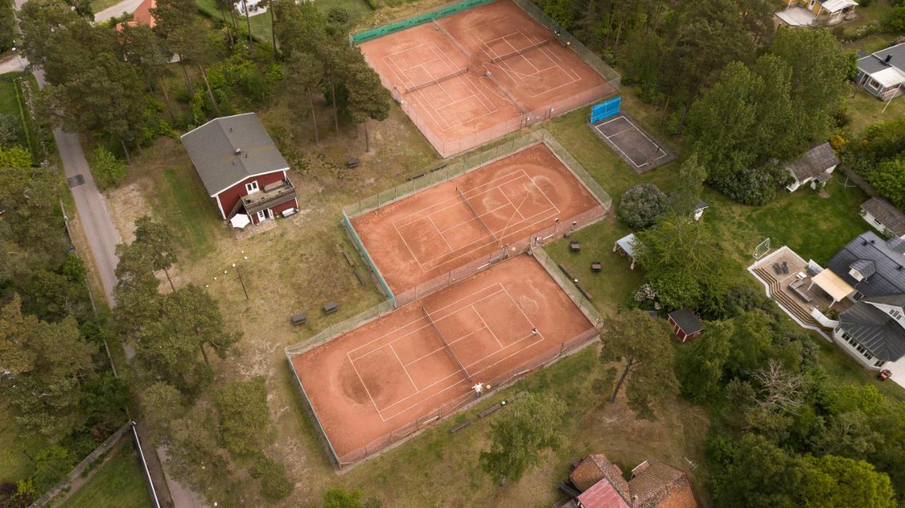 Haelleviks Havsbad Hotel ภายนอก รูปภาพ